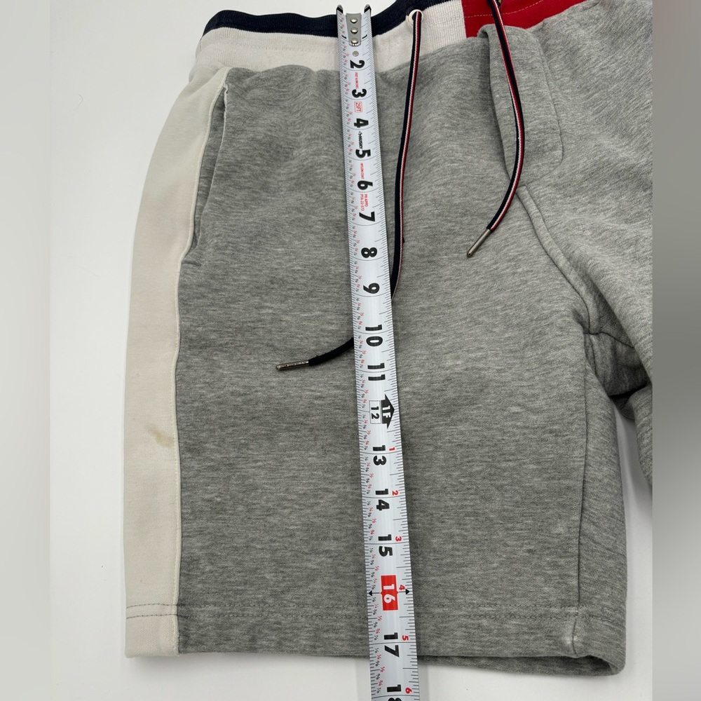 Tommy Hilfiger Sweat Shorts Gray Elastic Waist SZ Med - Picture 2 of 8